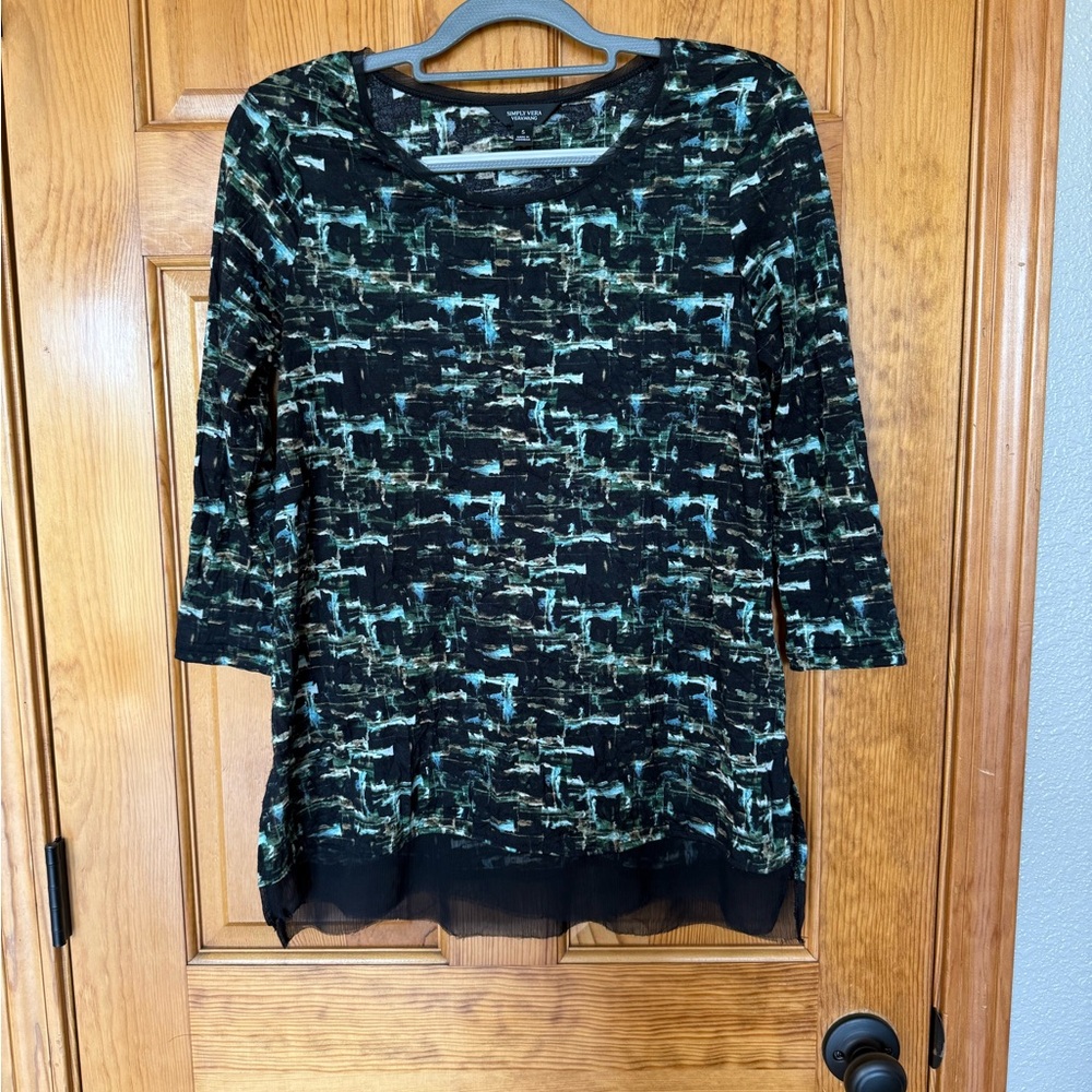 Simply Vera Vera Wang Abstract Black and Green Blouse